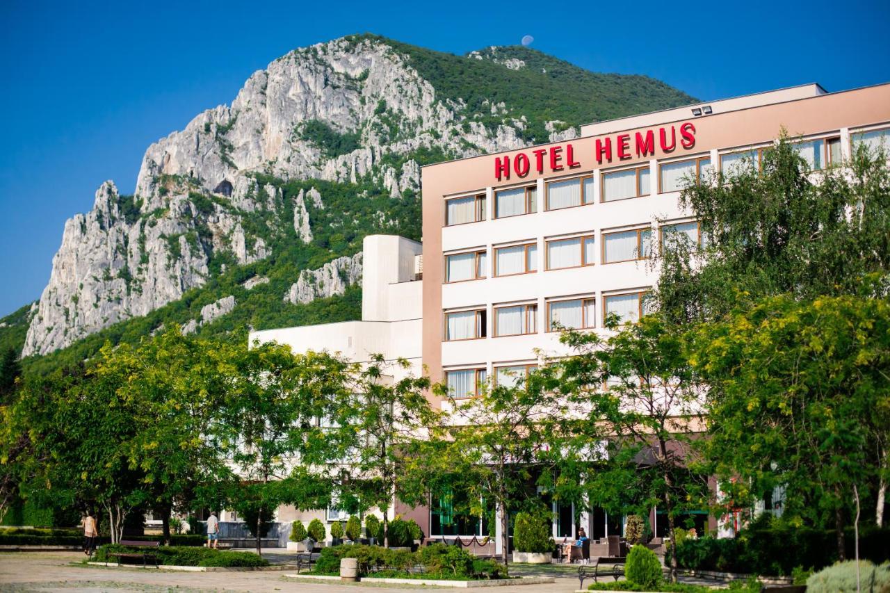 Hemus Hotel - Vratza Vratsa Dış mekan fotoğraf